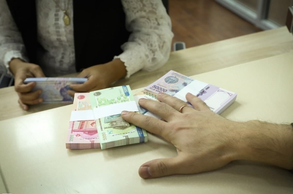Финансовая нагрузка растет: каждый четвёртый трудоспособный узбекистанец имеет банковский кредит